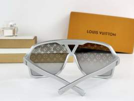 Picture of Louis Vuitton Sunglasses _SKUfw77669121fw